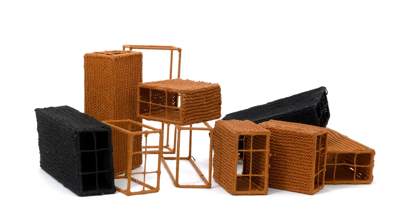 Bricks, 1982